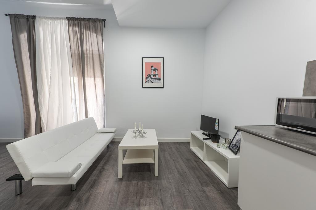 Apartamentos Turisticos Domus Seleqtia Plaza Mayor Caces Zewnętrze zdjęcie