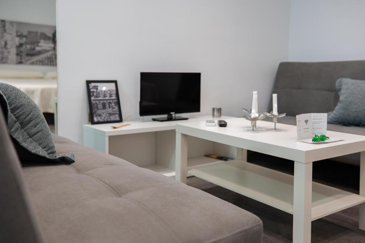 Apartamentos Turisticos Domus Seleqtia Plaza Mayor Caces Zewnętrze zdjęcie
